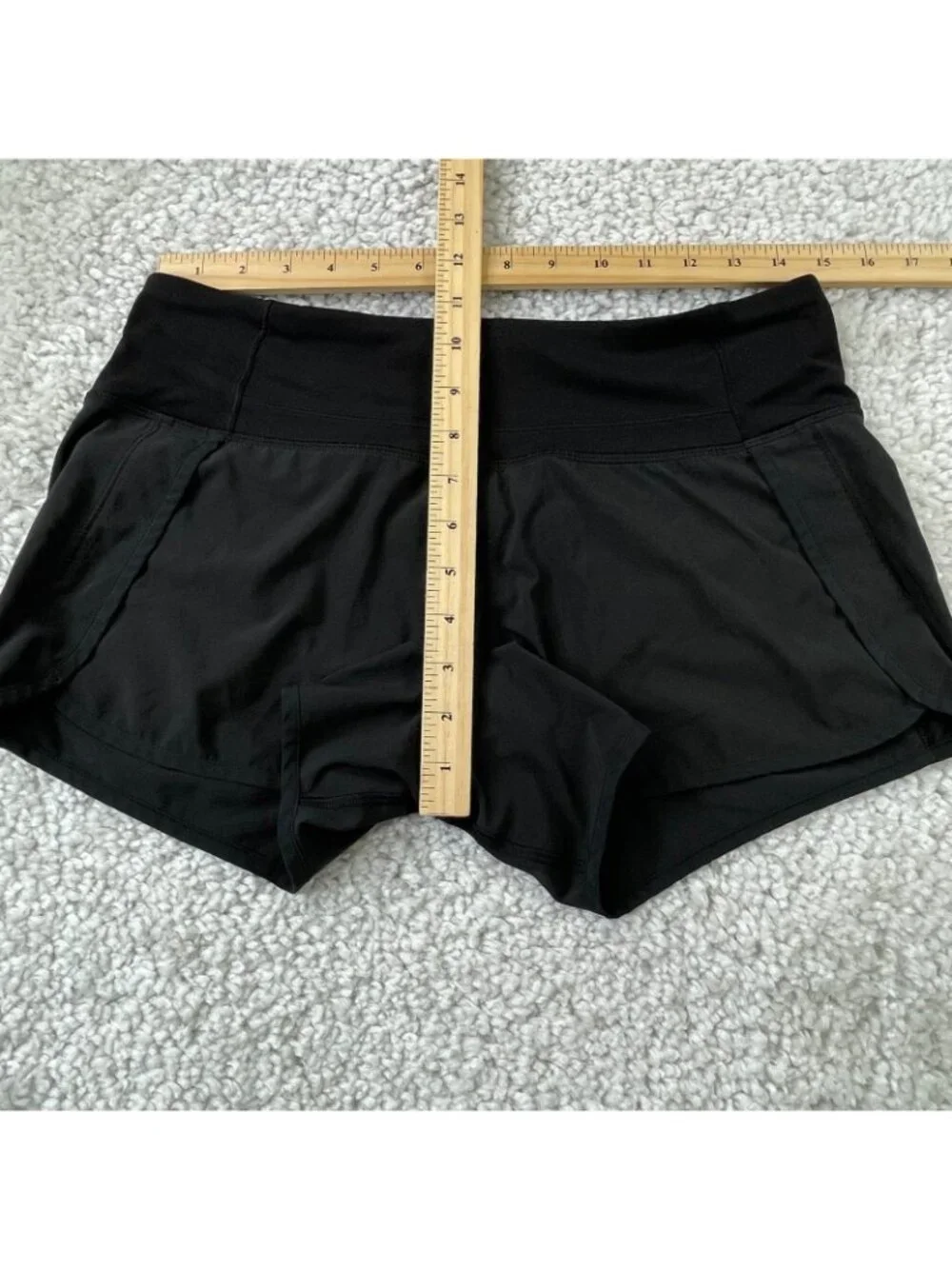 Lululemon Run Times Short Black Womens 6